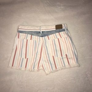 American Eagle vintage inspired striped shorts.